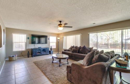 Chic New Mexico Retreat with Patio, Grill and Fire Pit - Foto 4