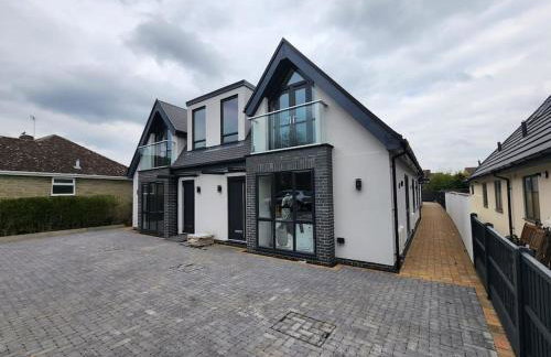 Paradigm Court, Modern 3-Bedroom Flat 1, Oxford - Photo 16