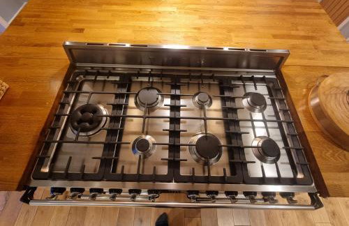 Neet Retreat - sleeps 7 next to beach - Foto 19