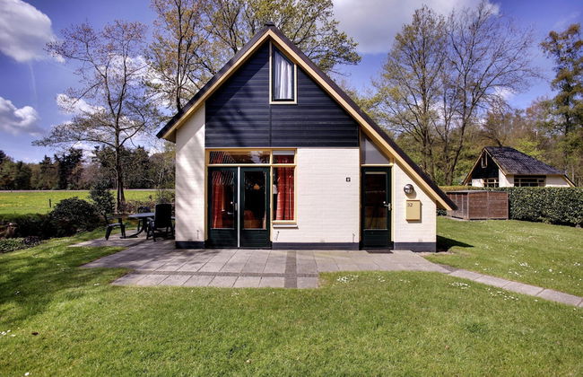 Cozy Holiday Home with Bubble Bath near Zwolle - Foto 1