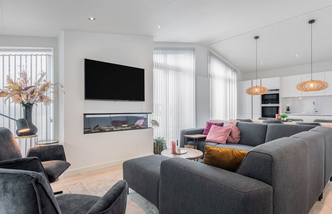 3 bedroom House in Wemeldinge with garden and terrace - Photo 2