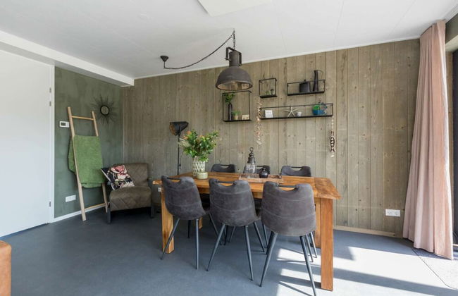 Holiday Home in Vrouwenpolder Near Beach - Photo 20