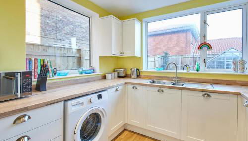 Host & Stay - St Mark's Close - Photo 3, stove, pet friendly, minibar