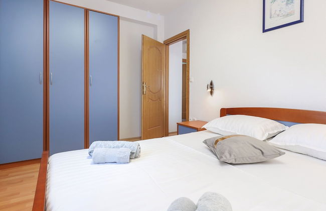 Peaceful Nature Retreat Near Krk Town With BBQ and Parking - Foto 2