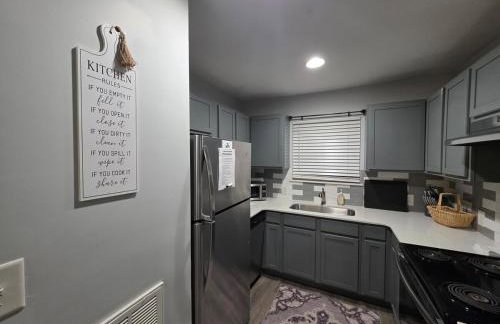 The Magic City Apt 2BR Cozy Birmingham Stay - Foto 9