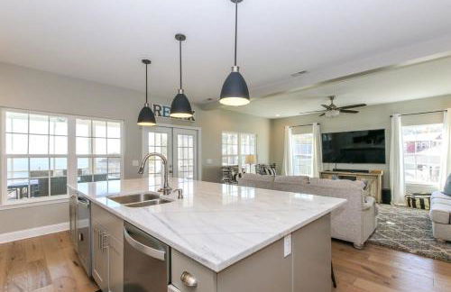 House #46 Grits Carlton Lakefront (no pets) - Photo 8