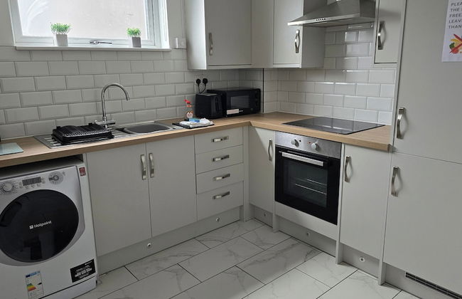 3 bed Apartment in Huddersfield - Foto 7