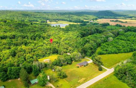 Family-Friendly 3BR Home w Bunk Room & Yard - Photo 16