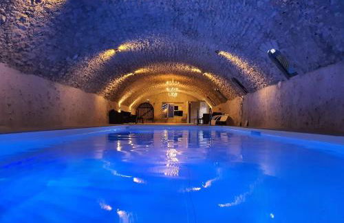 Gîte de la Mignonerie du Château de Jallanges pour 19 personnes avec 4 ou 7 chambres - Foto 26