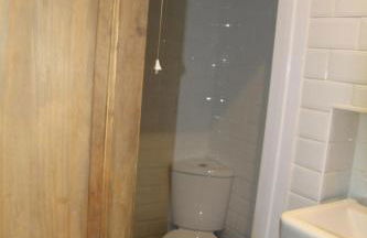 Woodlands Cozy Cottage in Gerrards Cross Sleeps 2 - Photo 26