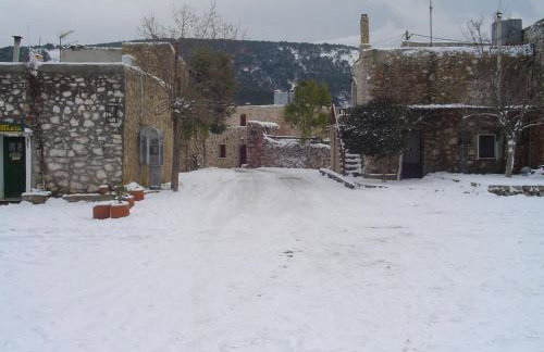 Pyrgos Houses and Restaurant - Foto 13