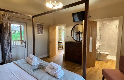 Breckland Lodge 2 with Hot Tub - Foto 23