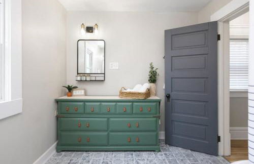 Walk to Highland Square, Sleeps 8 - Foto 34