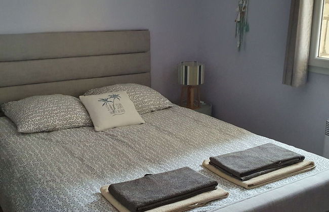 Simplistic Holiday Home in Orgon With Swimming Pool - Foto 3