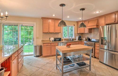 Lakefront Homer Abode with Patio and Backyard! - Photo 10