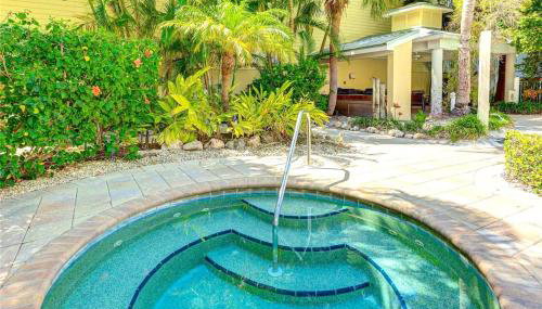 New Listing! Pool Jacuzzi, 3-min to Beach Bars & Entertainment! - Foto 2