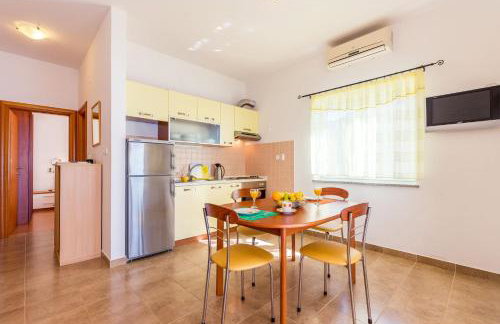 Apartments Ivan Sea View in Peaceful Lun - Photo 66