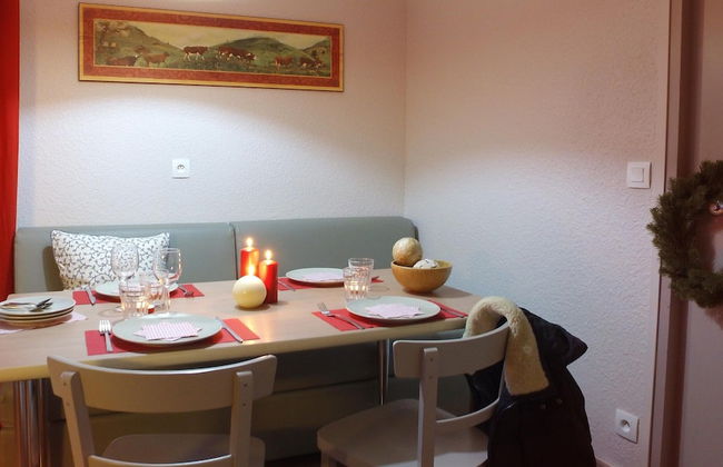 Apartment With Balcony or Terrace - Photo 5