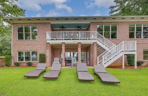 Beautiful Lake Sinclair Retreat with Dock and Deck! - Foto 38