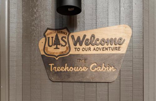 Treehouse Cabin Hot Tub Sauna Game Room - Foto 11