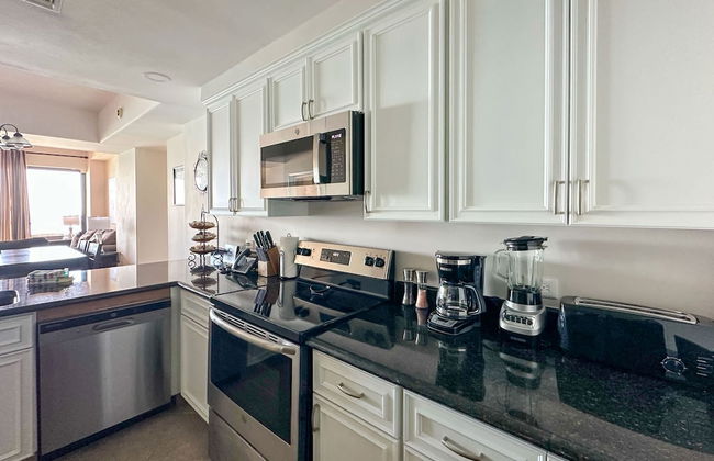 Beach Bliss Retreat 2BR Beachfront Condo - Foto 12