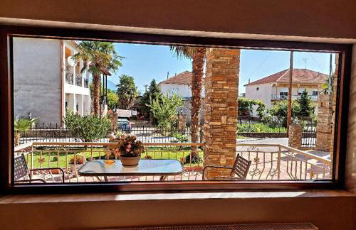 Petroula Suites Pozar - Photo 31