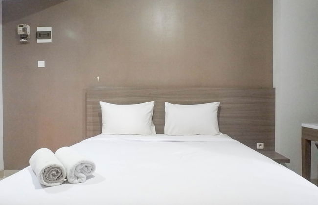 Delightful Luxurious Studio Room at Taman Melati Surabaya Apartment - Photo 4