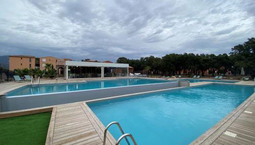 Appartement 2 pièces dans une résidence hôtelière Les Hameaux de Saint-Cyprien - Foto 2