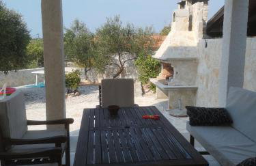 Bijela kuča - Foto 15