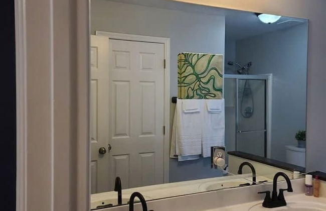 Remodeled and Inviting Free EV Charging Station Level 2 - Photo 58