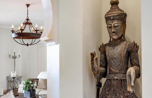 LAP- 3 bed apartment on the beach. Families only - Photo 37