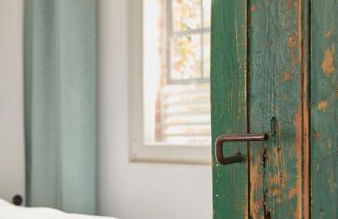 re~barn - Modern Country Stay - Photo 12