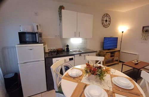 Super F2 à 5mn aéroport d'Orly parking privé gratuit - Foto 4