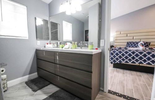 Spacious Stylish and Convenient - Foto 18