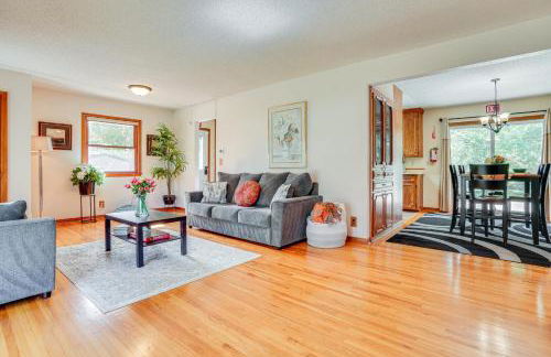 Spacious Cottage Grove Haven Near Downtown St Paul - Photo 6