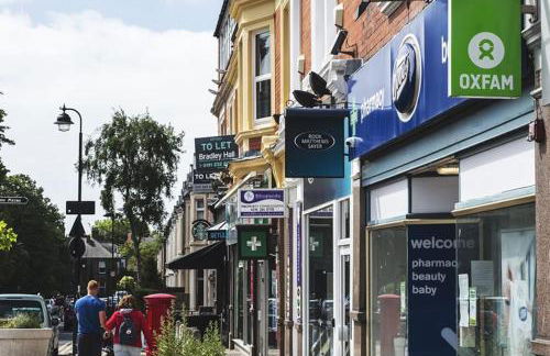 Cosy Jesmond 3 bed apartment - fantastic location - Photo 8