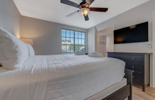 Charming and Cozy Townhome Near Disney - Foto 12