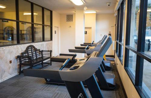 Iconic Vegas Views - 6 comfy Beds, NO RESORT FEES, Center Strip! - Foto 50