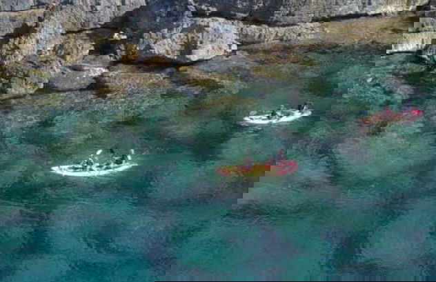 Tour en kayak con snorkel por Cala Codolar - Foto 10