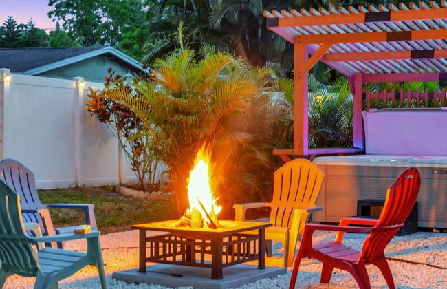 4b 2b w Hot Tub BBQ Firepit 9mins to Beach - Foto 4