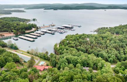 MCM Lakehouse - Direct Lake Access - Sleeps 8 - Foto 43