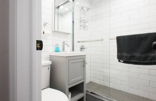 350-2A Prime gramercy Newly renovated 1BR sleeps 4 - Foto 29