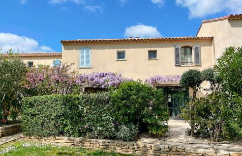 2 Bedroom Awesome Home In Saint-Laurent-De-La-Ca - Foto 10