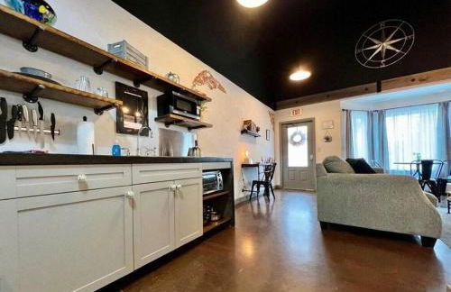 Haven at Hazel ~ Downtown Studio - Foto 8