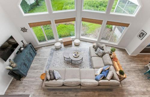 Spacious A-Frame with Lake Michigan Views & Hot Tub-Family Friendly - Foto 12