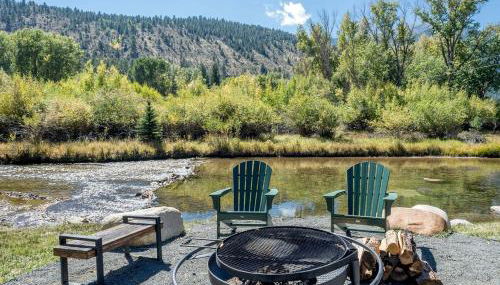 Stunning Mountainside Cabin Rental with a View Nestled in the Heart of the Colorado Rockies - Foto 5