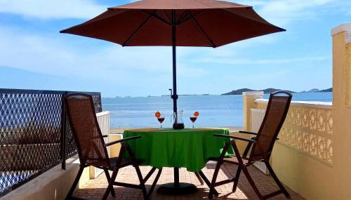 Beachfront House sea views near historic Cartagena - Foto 1