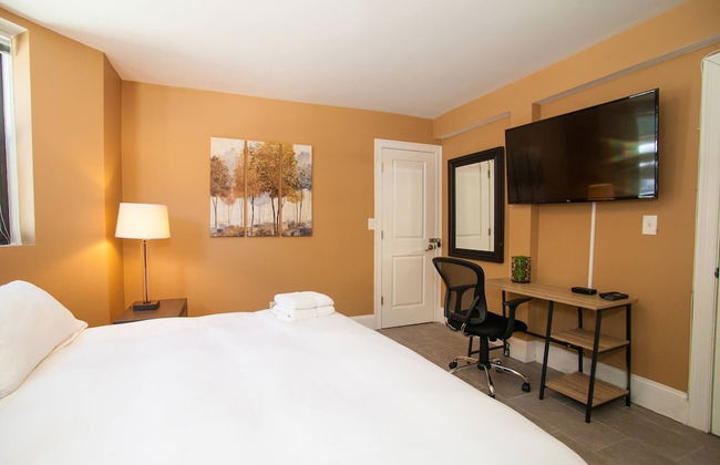 Lux Condo Near Boston - 3 King Beds 2 Bath-parking - Foto 9