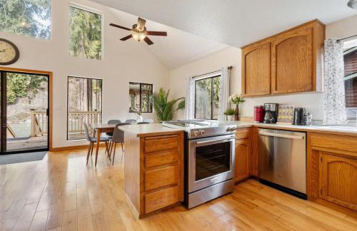 Riverfront w Cedar Hottub, Sauna, Movie Theatre - Foto 53