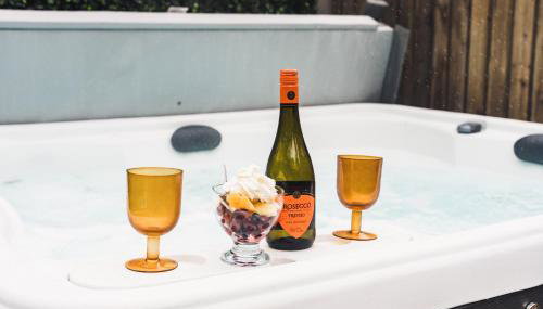 Luxury studio with HOT TUB and Stunning Gardens - Foto 4